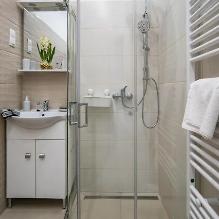 Free Parking! Linden Apartment, Ac, Smart Tv, Wifi Apartment Budapest