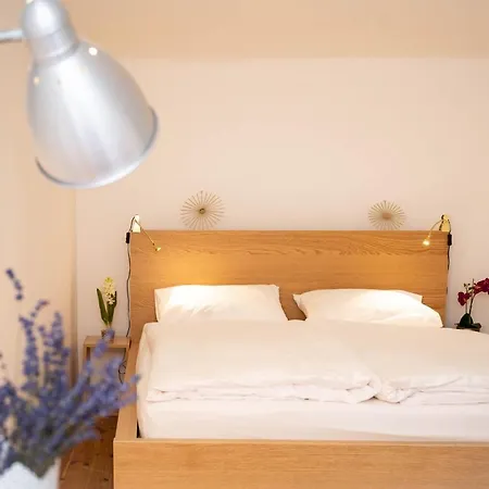 Free Parking! Linden Apartment, Ac, Smart Tv, Wifi Апартаменты *